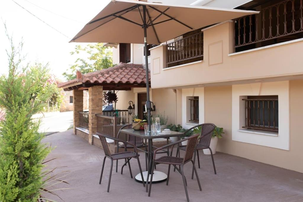 Coast Horizon Apartment Romanos  Exterior photo
