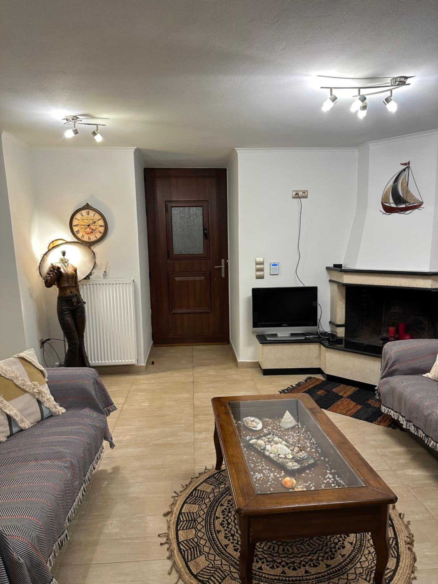 Coast Horizon Apartment Romanos  Exterior photo